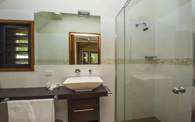 Pure Magnetic Villa 2