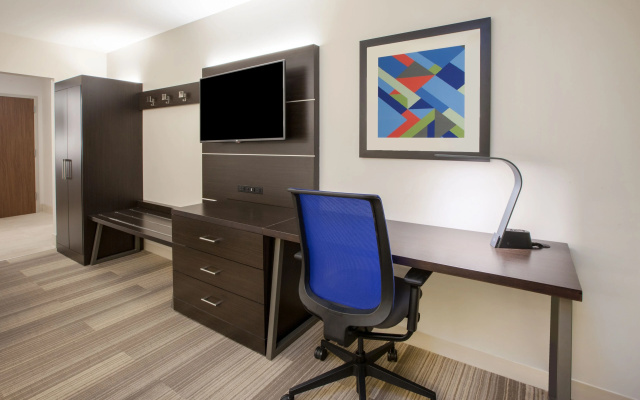 Holiday Inn Express Kansas City Downtown by IHG