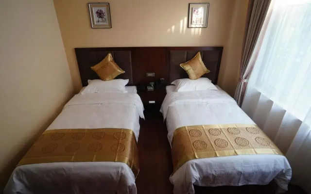 Sunshine Holiday Hotel