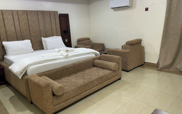 Precious Palm Royal Hotel