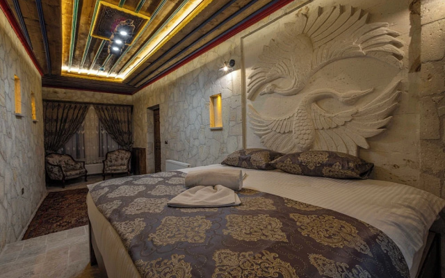 Tyana Cave House