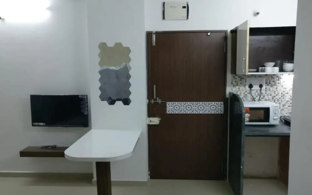 StayEden - Comfortable & Stylish 2BHK