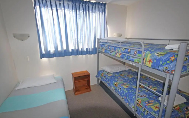 Dunes Holiday Apartments Unit 1