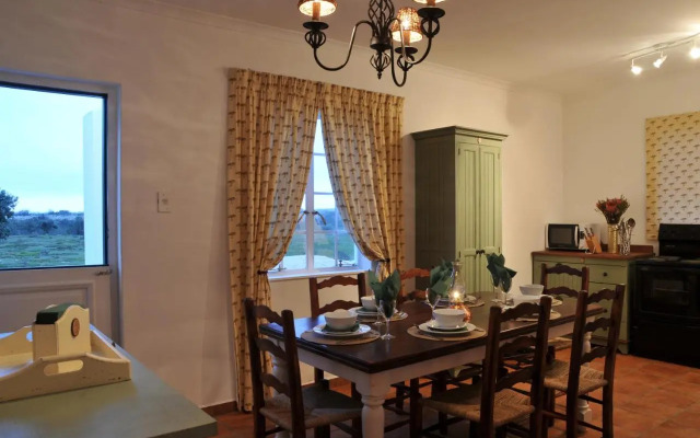 De Hoop Suites