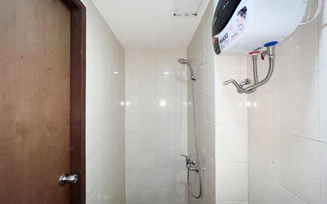 Restful And Simply Look Studio Vida View Makassar Apartment