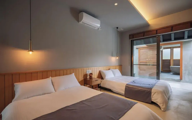 Reflexion Villas GLANZ