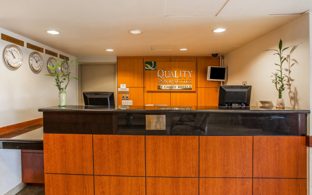 Quality Inn & Suites Everett