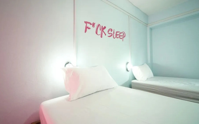 Slumber Pool Party Khao San
