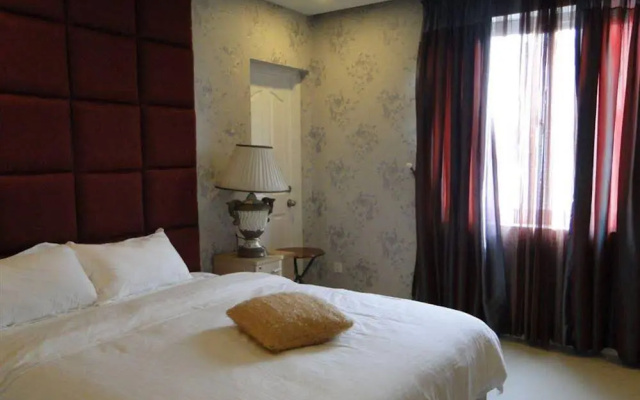 Palms Garden Saigon Apartment Hotel