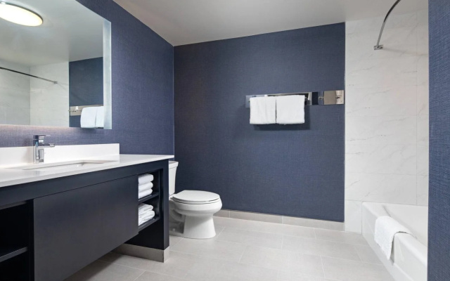 Residence Inn by Marriott Toronto Mississauga West