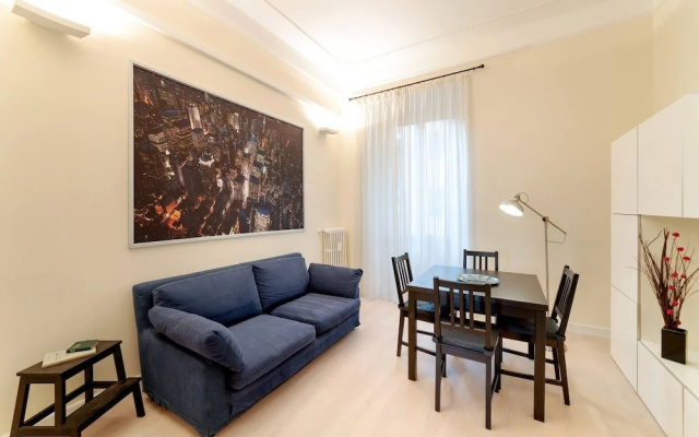 Sunny Flat In Elegant Building Close To Colosseum
