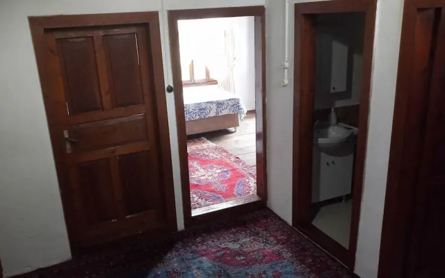 Efsane Sarnicli Konak