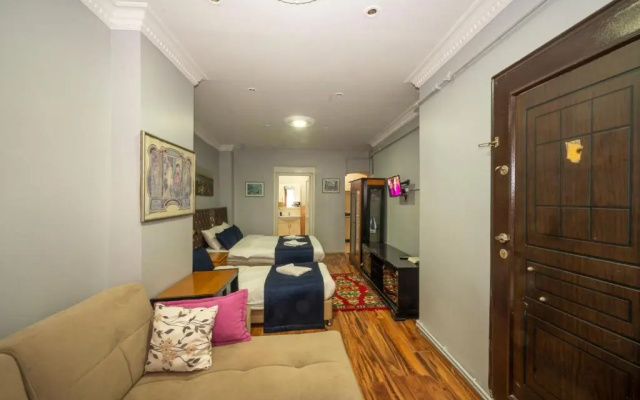 Taksim Suite II