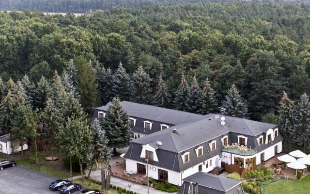 Отель Solei Golf Польша, Познань - отзывы, цены и фото номеров - забронировать отель Solei Golf онлайн вид на фасад