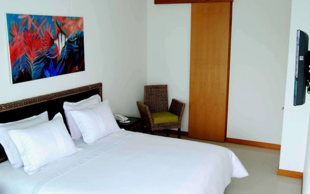 Travelers Suites Orange Cartagena
