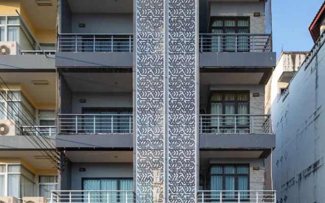 The Iconic Hotel