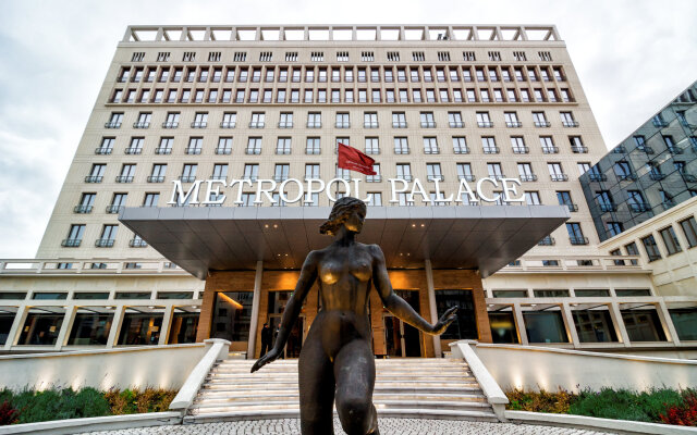 Hotel Metropol Palace, A Luxury Collection Hotel гостиничный бар