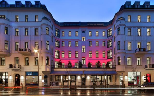 Отель Lux 11 Berlin Mitte Германия, Берлин - отзывы, цены и фото номеров - забронировать отель Lux 11 Berlin Mitte онлайн вид на фасад