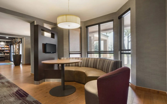 Courtyard by Marriott Akron Fairlawn