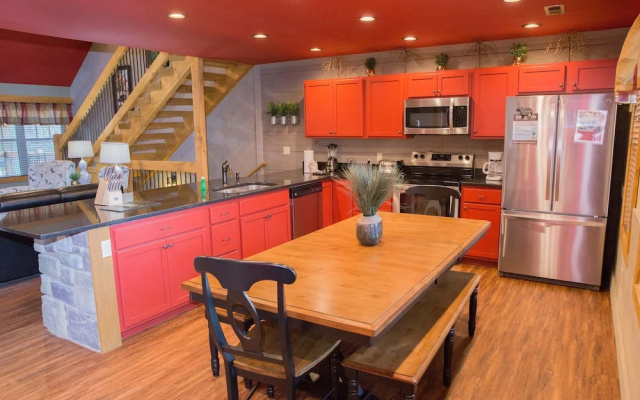 Serene Oasis - Four Bedroom Chalet