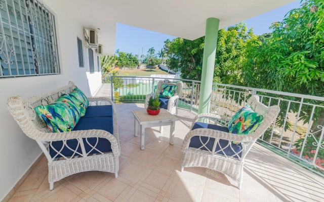 7br Massive Villa In Sosúa - 2mins From Nightlife!