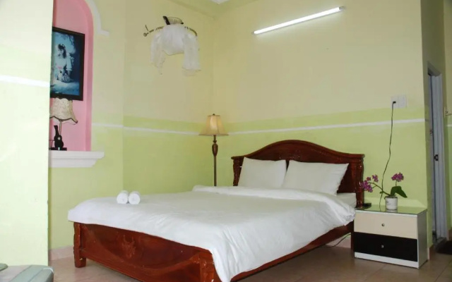 Bich Khue Hotel