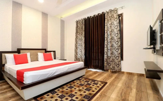 Unique House by OYO Rooms
