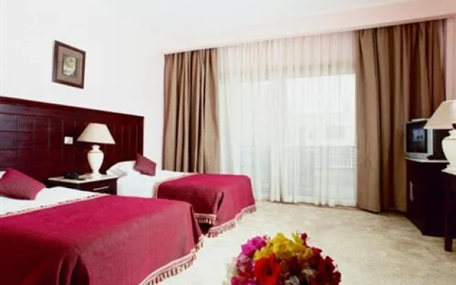 Golden 5 Sapphire Suites Hotel