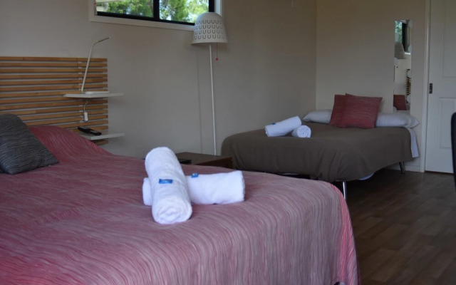 Pick A Box Motel