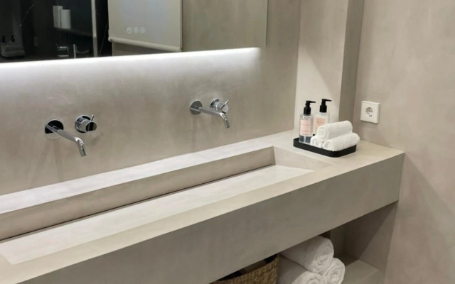 Amarella Suite