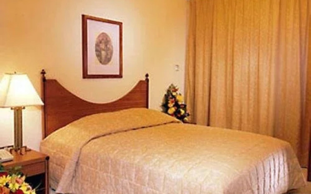 Le Meridien Residence Baniyas Square