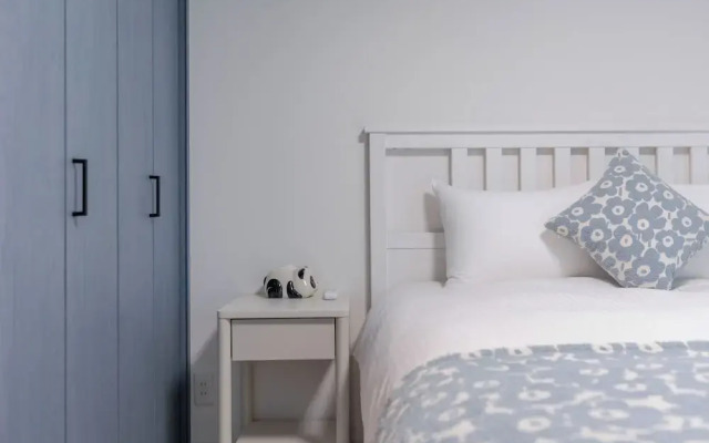 Nishikujo Maison Le Bleu Chigusa