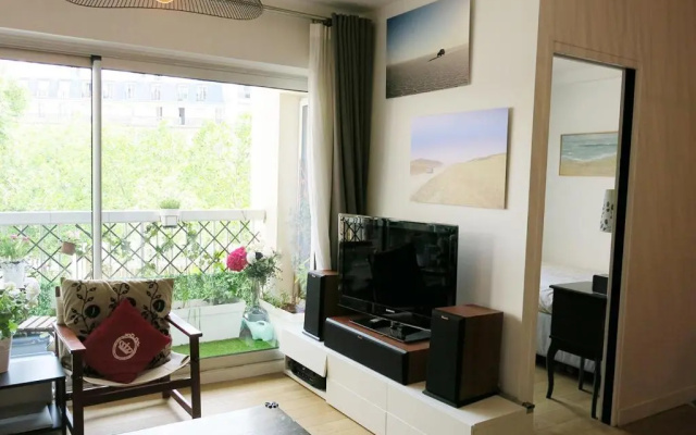 Apartment Family Lenoir CityCosy