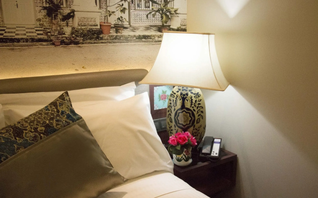 AM Hotel