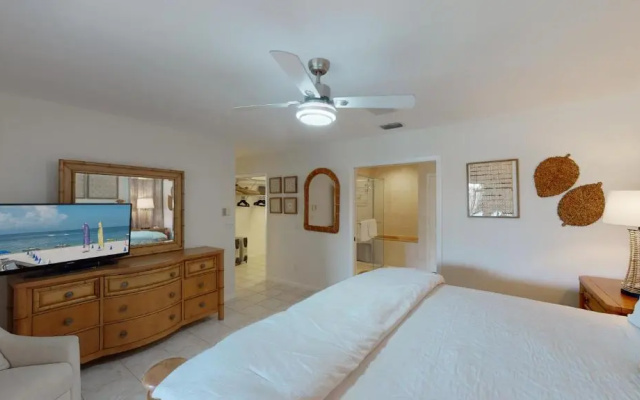 786 Orchid Ct