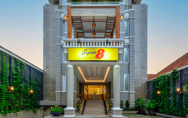 Super 8 By Wyndham Solo Indonesia