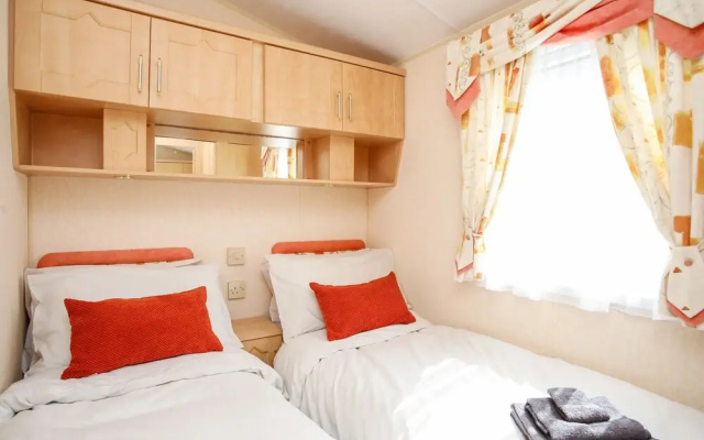 Bryn Hyfryd Caravan