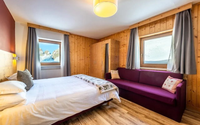 Hotel Col Di Lana