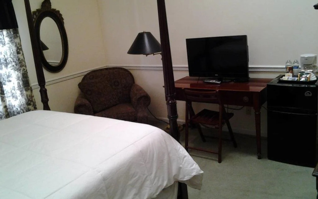The Inn at Benicia Bay