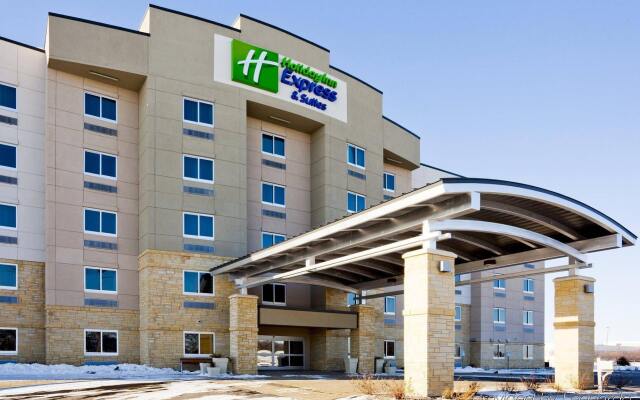 Holiday Inn Express Hotel and Suites Mankato East вид на фасад