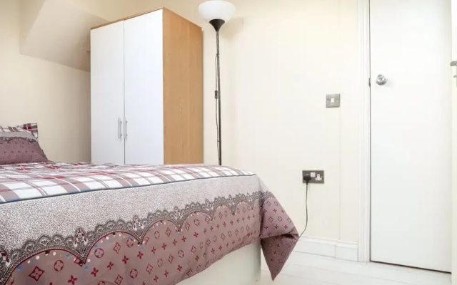 Coronation Road - Deluxe En Suite Room