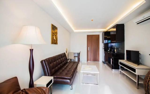 Club Royal Wongamat by Pattaya Sunny Rentals
