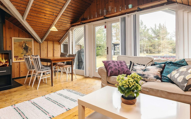4 Person Holiday Home in Vaeggerlose
