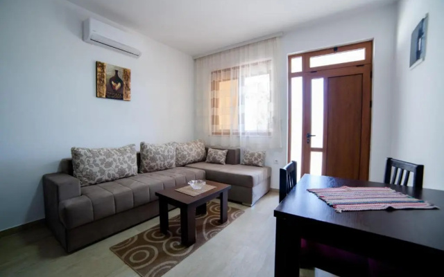 Apartments Kollari