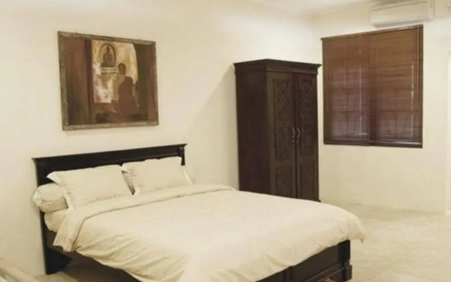 Studio 8D Residence