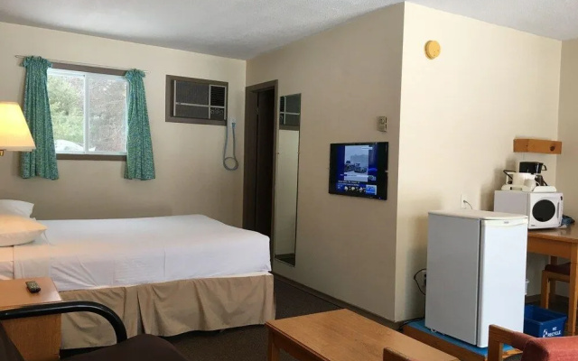 Algonquin Motel