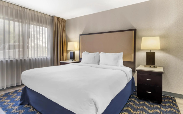Best Western Plus Miamisburg-Dayton Suites, Banquets & Hotel