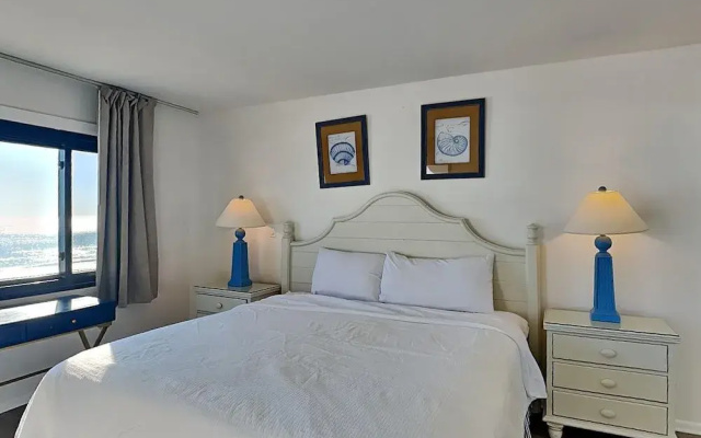 Emerald Towers by Southern Vacation Rentals
