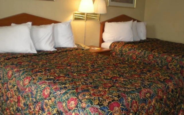 Days Inn Phoenix West