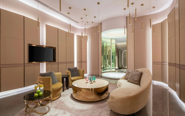 W Chengdu
